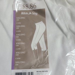 White Stag Pull on Capri, size 2XL, white